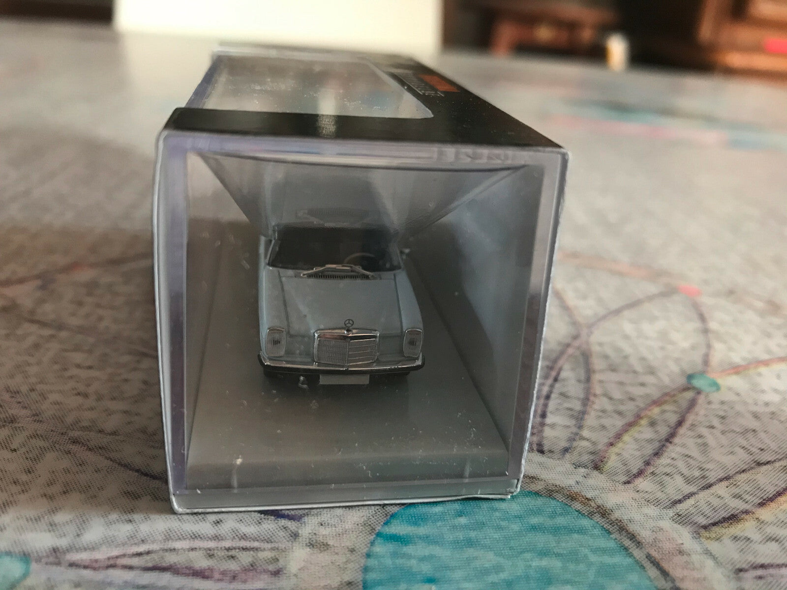 Voiture Miniature Mercedes Benz 220 D W115 Art 13403 Brekina 1/87 HO