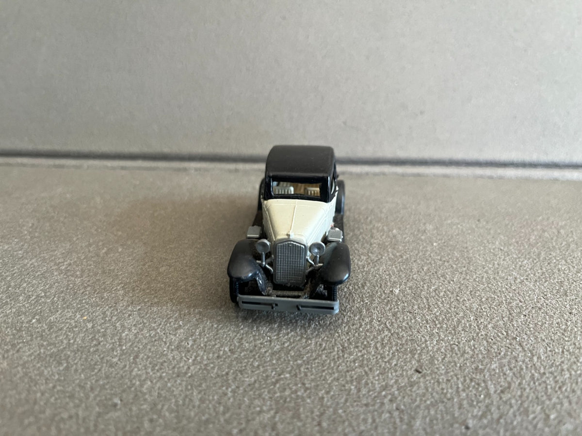 Voiture Miniature Ancien Plastique Alfa Roméo 6C 1930 Huilor