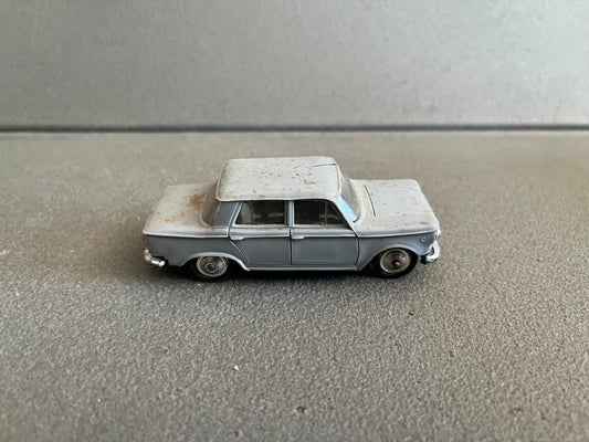 Ancienne Voiture Miniature Fiat 1500 Norev Plastique France Epave