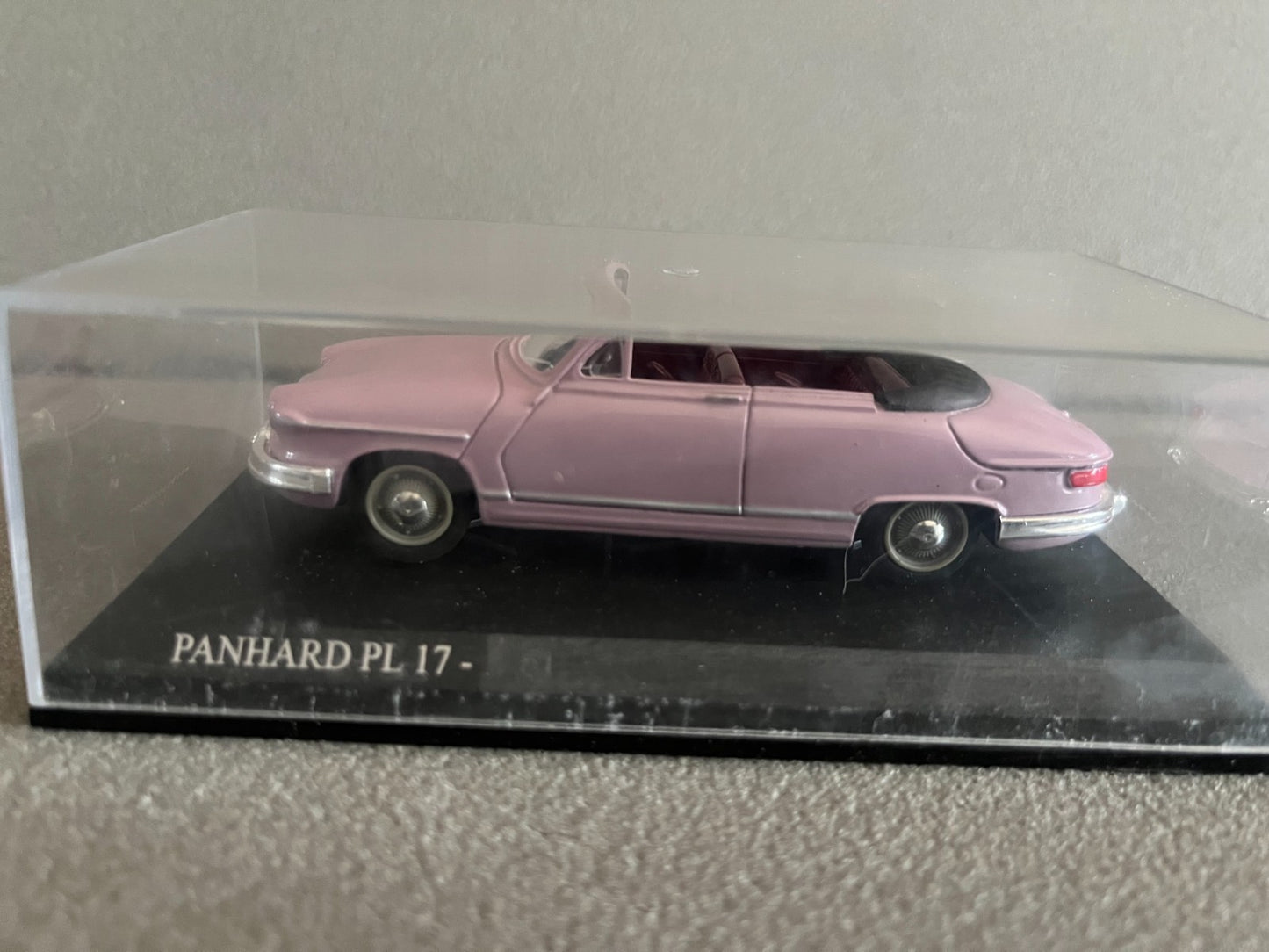 Voiture miniature Panhard PL 17 Leader Eligor au 1/43