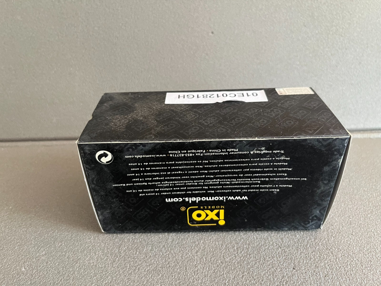 Voiture Miniature Citroen 2CV Fourgonnette Esso 1959 Ixo au 1/43