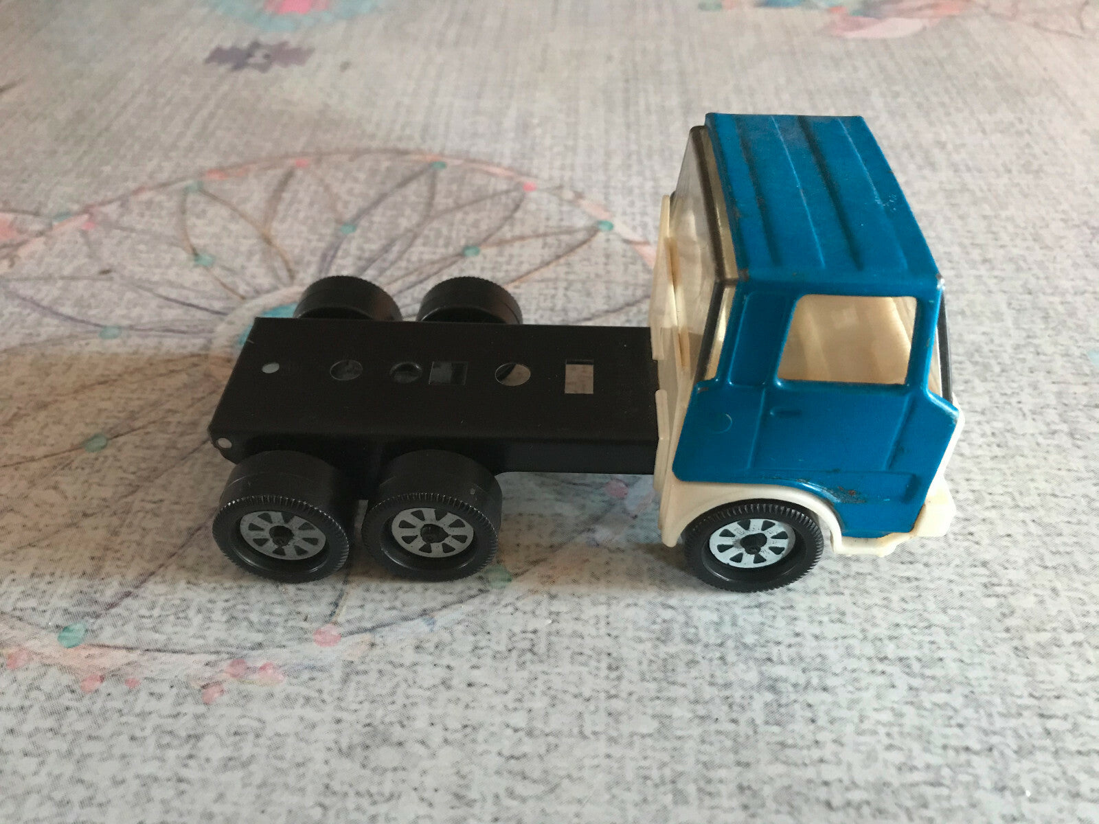 Voiture Miniature Ancien Jouet Fer Metal Plastique Camion Joustra Made in France