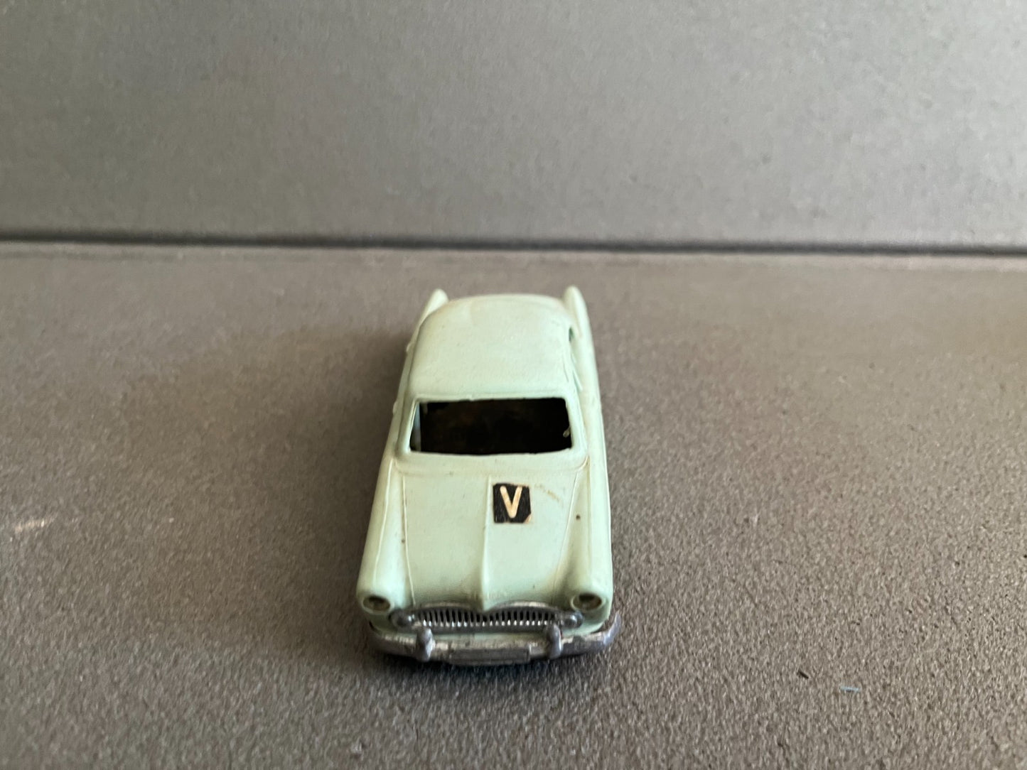 Ancienne Voiture Miniature Simca Ariane Norev Plastique France Epave