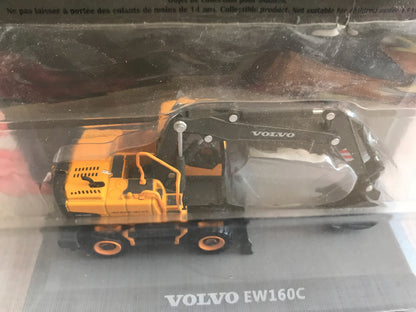 Miniature Véhicule de chantier Volvo EW 160 C Pelle Hachette 1/72