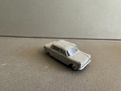 Ancienne Voiture Miniature Fiat 1500 Norev Plastique France Epave