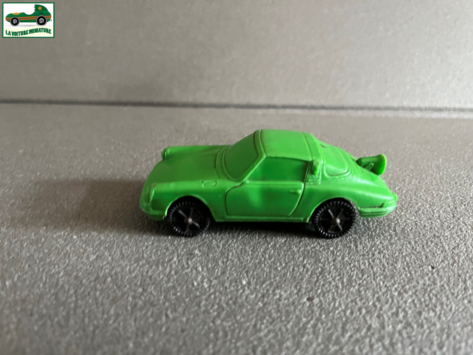 Voiture Miniature Ancien Porsche Vinyl Line Plastique Gomme 1/43 idem Tomte