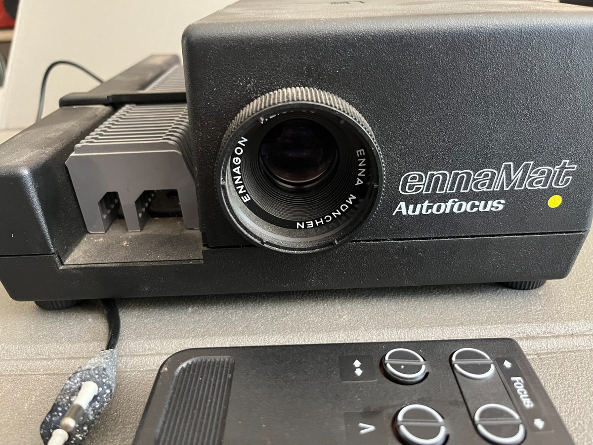 Ancien Projecteur Diapositive Ennamat Autofocus