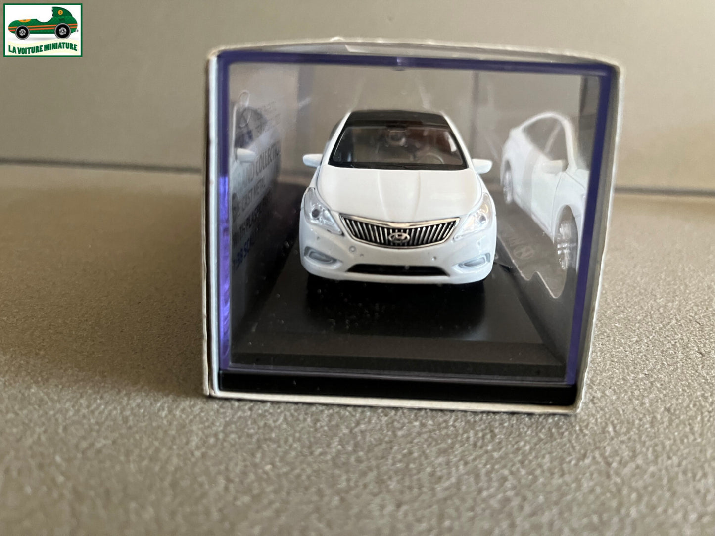 Voiture Miniature Hyundai Grandeur Pino B&D au 1/38