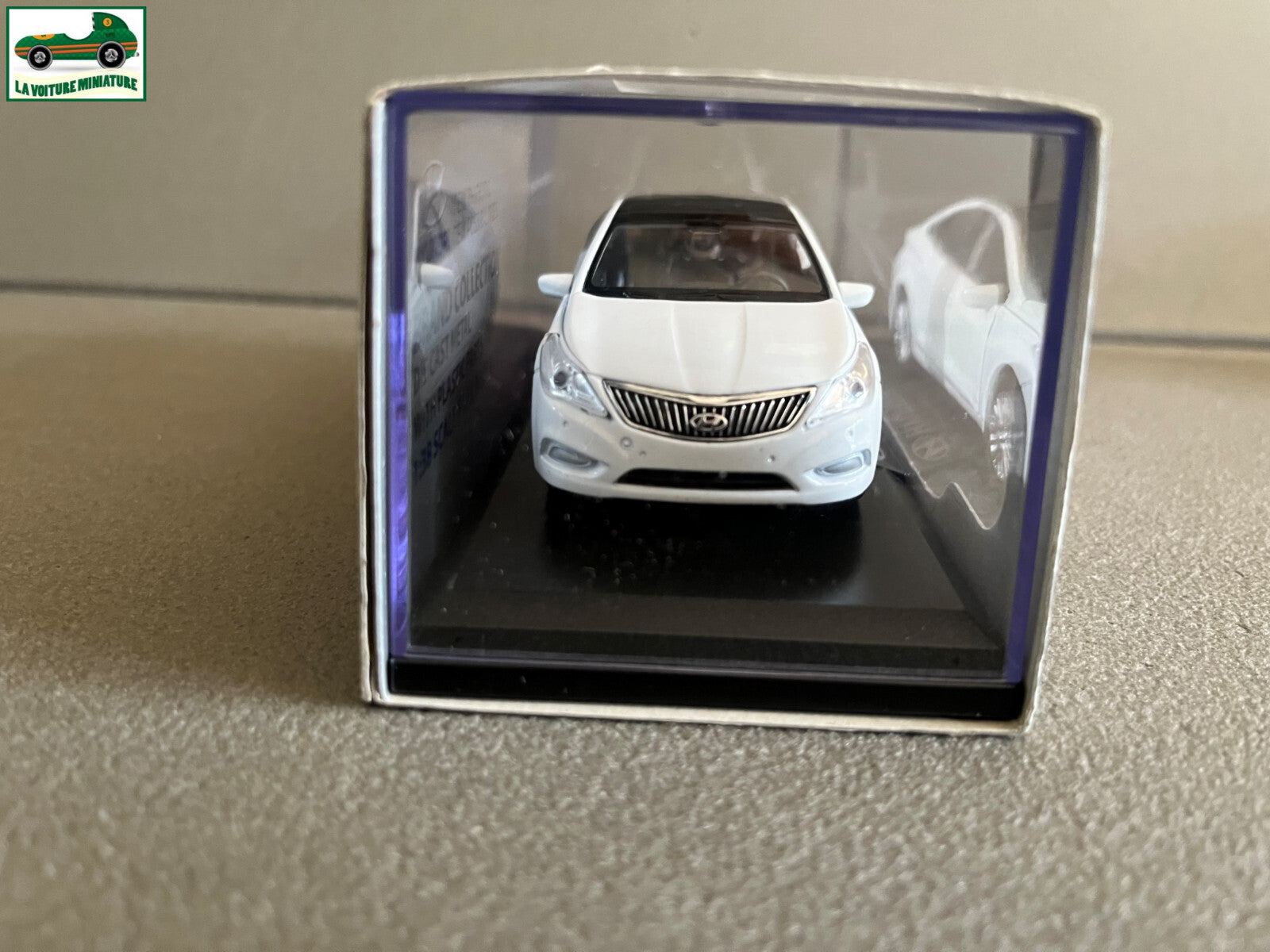 Voiture Miniature Hyundai Grandeur Pino B&D au 1/38