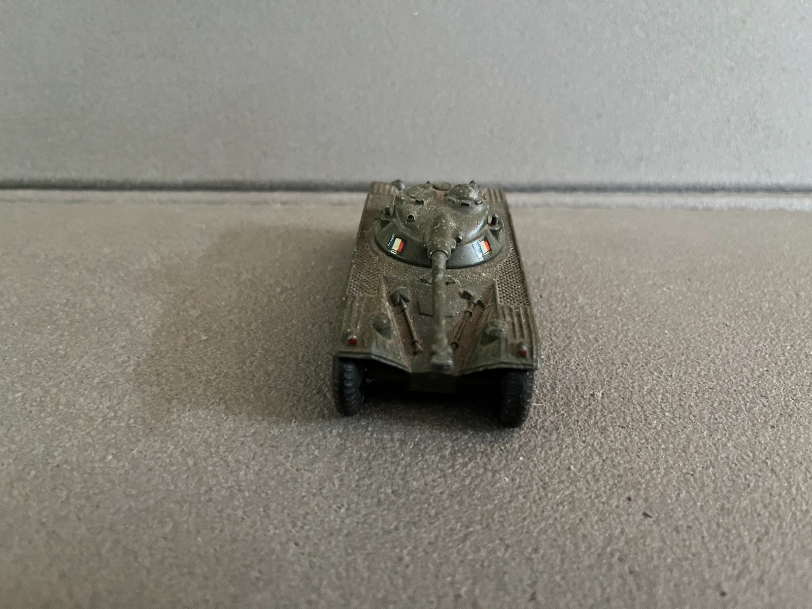 Ancienne Miniature Militaire Char EBR Panhard Dinky Toys Meccano France Epave