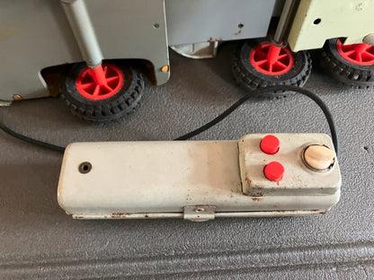 Jouet Ancien Voiture Miniature Tôle Camion Grue Gama Incomplet