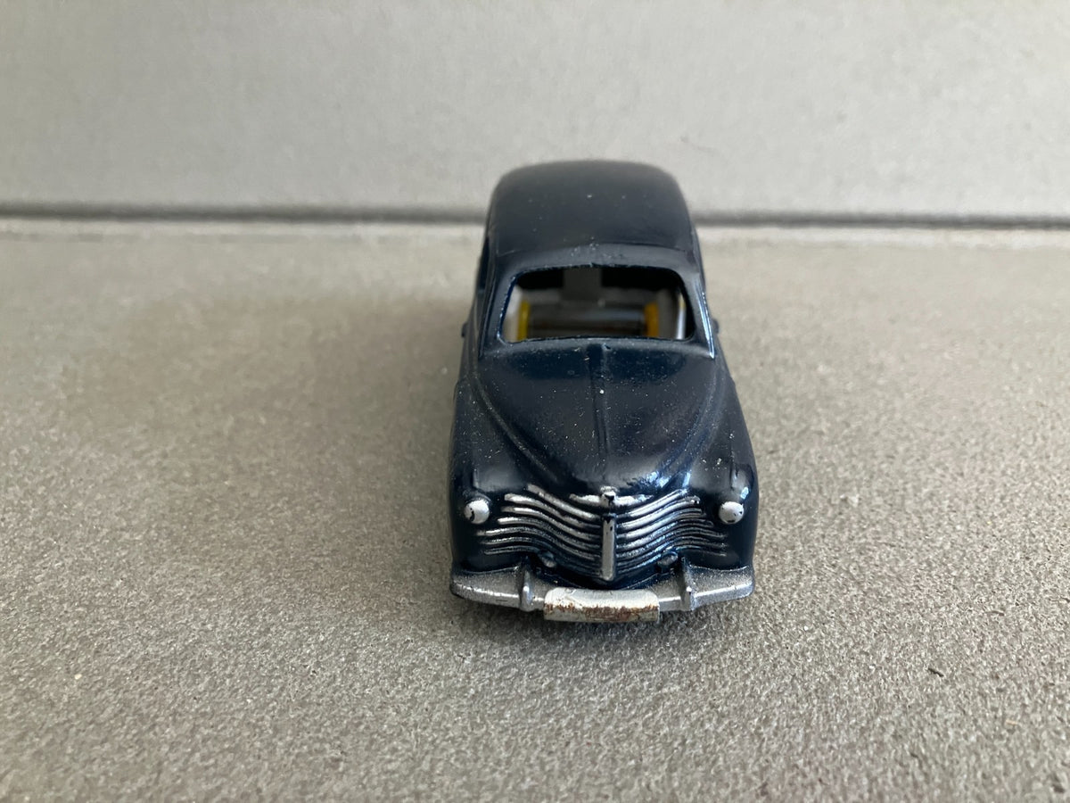 Ancienne Voiture Miniature Renault Prairie CIJ France 1/43