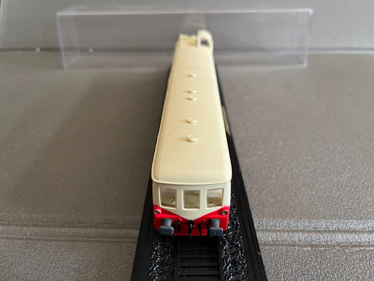Maquette Miniature Autorail Train X-3800 SNCF Editions Atlas HO au 1/87