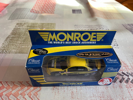 Voiture Miniature Classic Carlectables Monroe Safety Car Vt Commodore 1/43