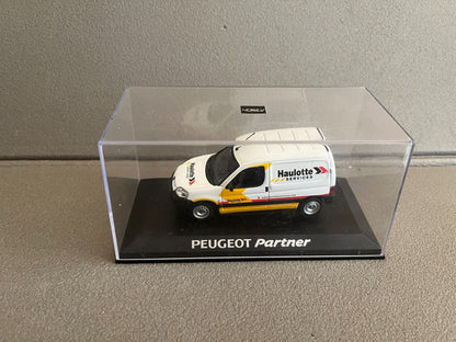 Voiture Miniature Peugeot Partner Haulotte Services Norev au 1/43 Défauts