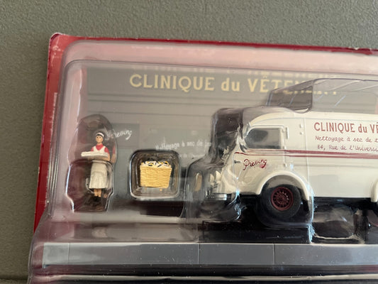 Voiture miniature Diorama Renault 206E Blanchisseuse Vetement Altaya 1/43