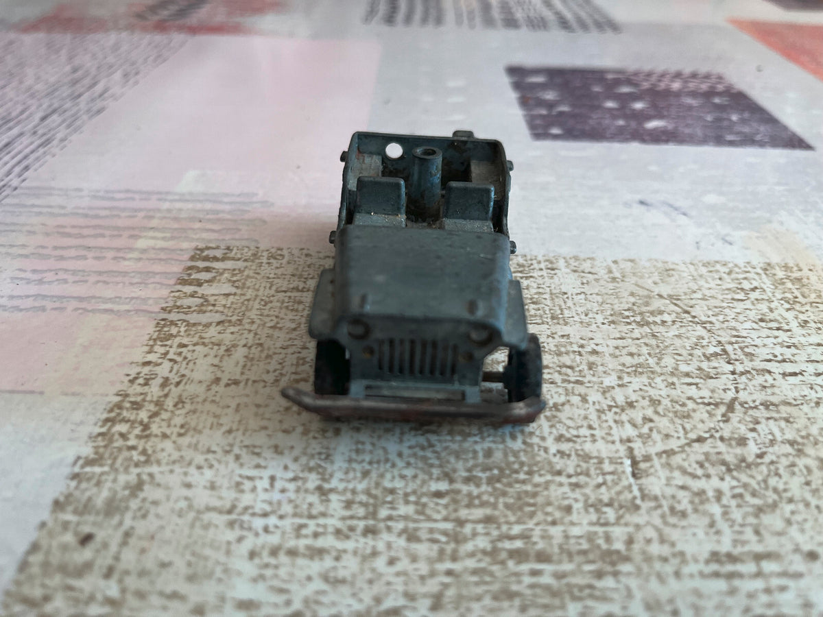 Ancienne Voiture Miniature Gevarm Jeep FJ France Jouets Epave
