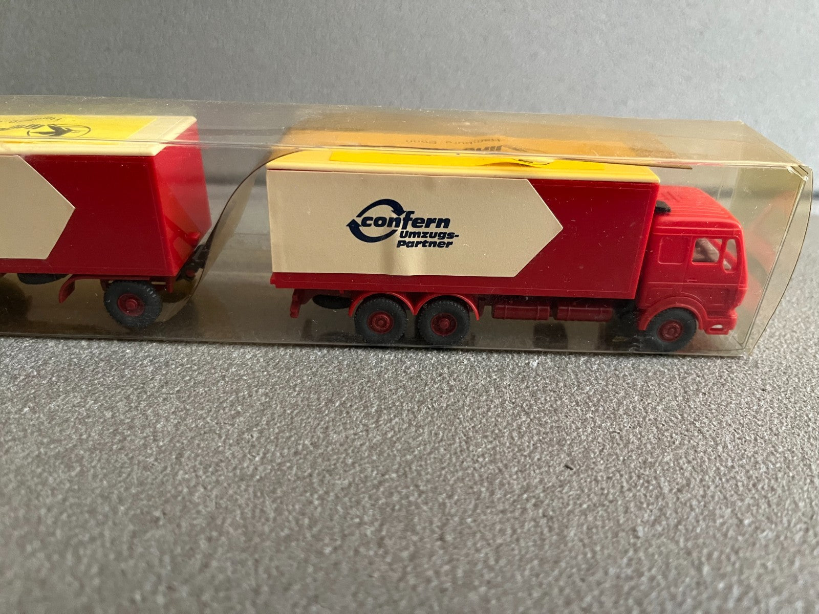 Voiture Miniature Camion Semi Remorque Mercedes Confern Wiking HO 1/87