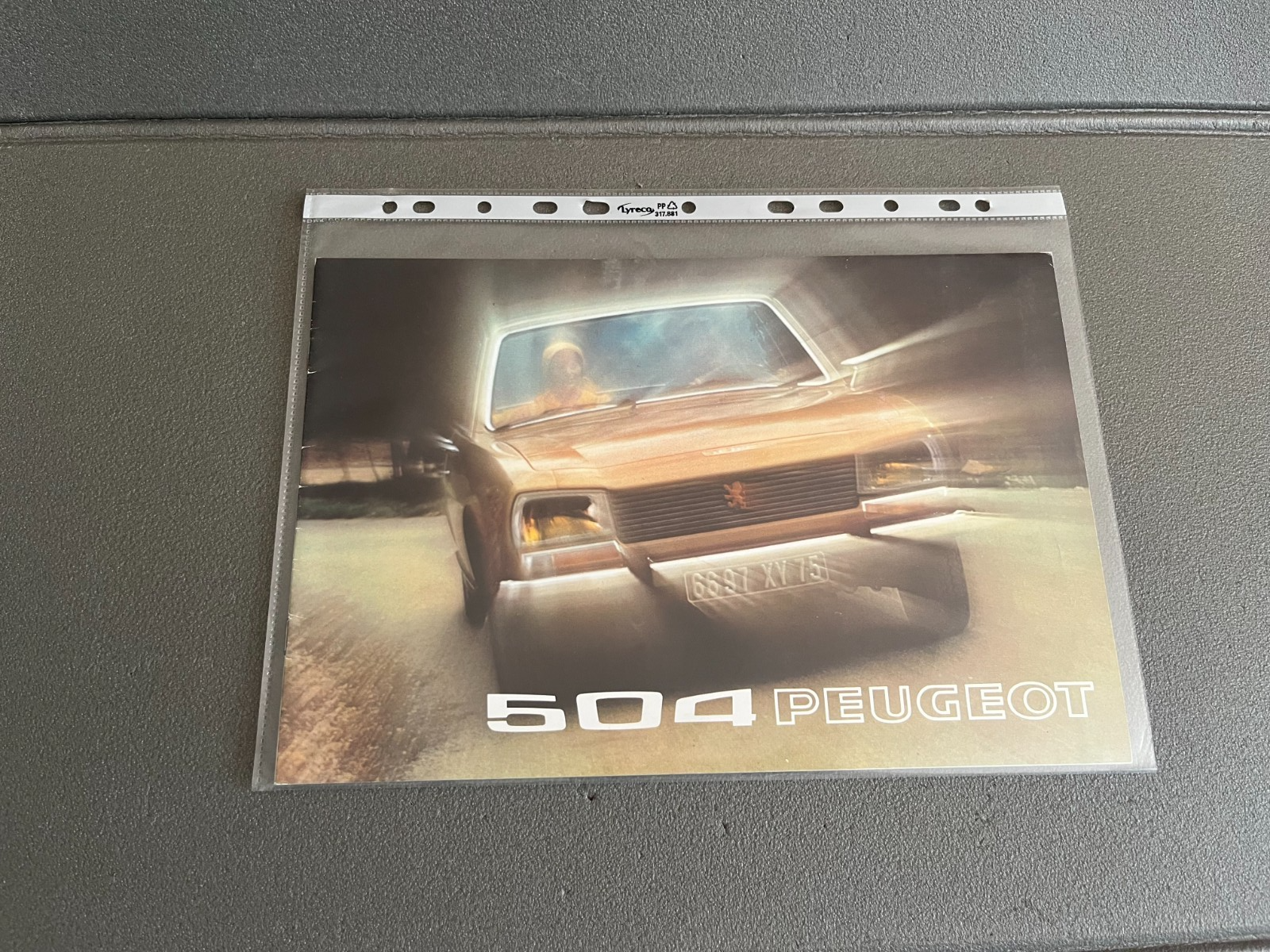 Ancien Dépliant Brochure Documentation Automobile Peugeot 504