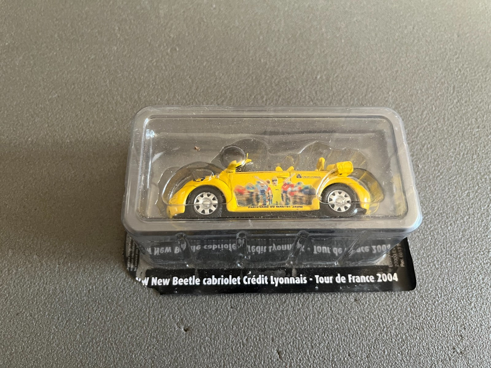 Voiture Miniature Volkswagen VW new beetle 2004 Tour de France Vélo Norev 1/43