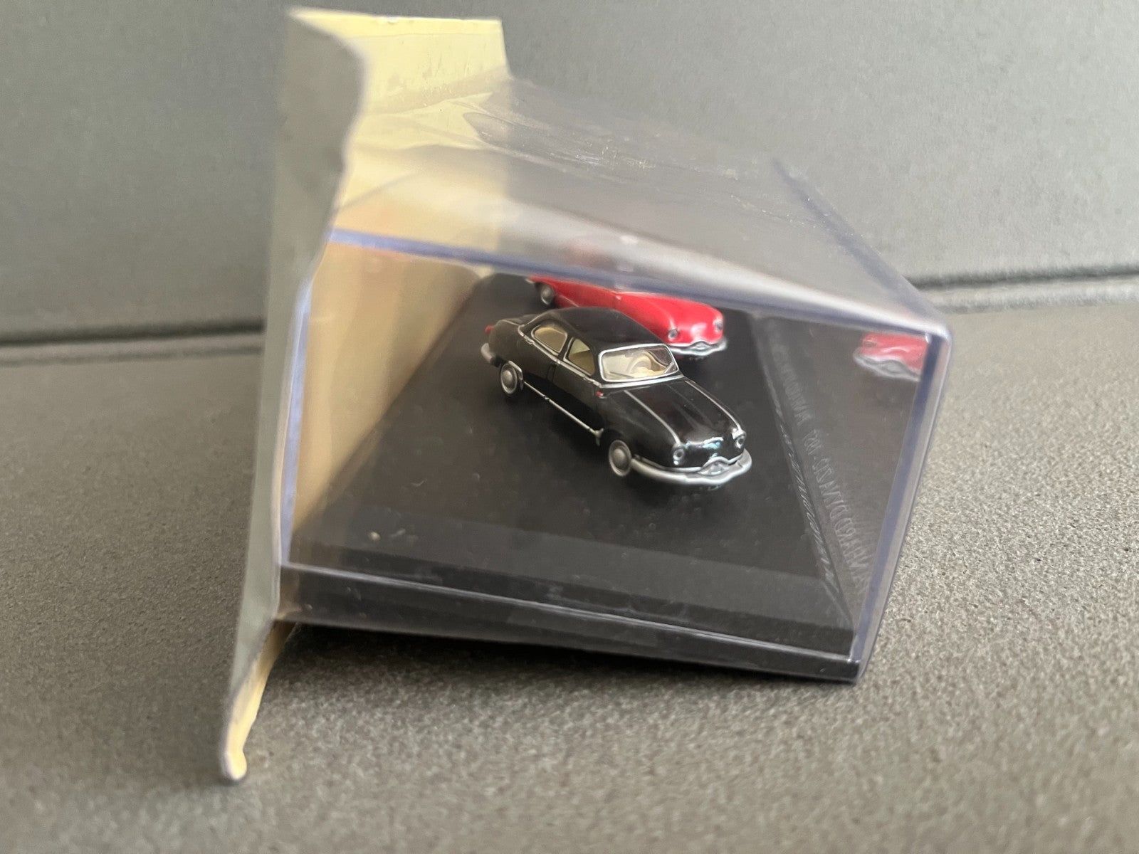 Voiture Miniature Duo Panhard Dyna Z12 1957 Taxi G7 Universal Hobbies 1/87 HO