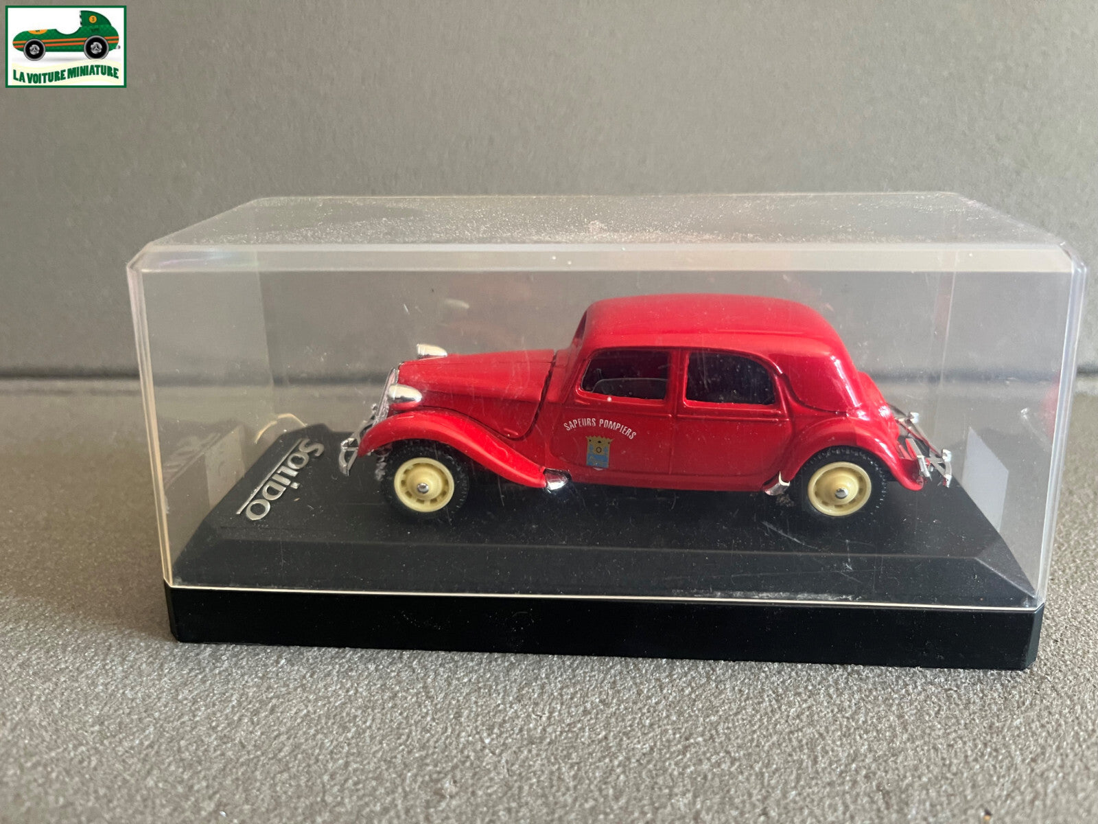 Voiture miniature Traction 4166 Citroen 15 CV Pompiers Solido au 1/43