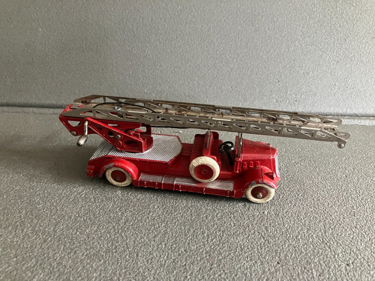 Ancienne Miniature Camion Delahaye Pompiers 32D Dinky Toys Meccano France