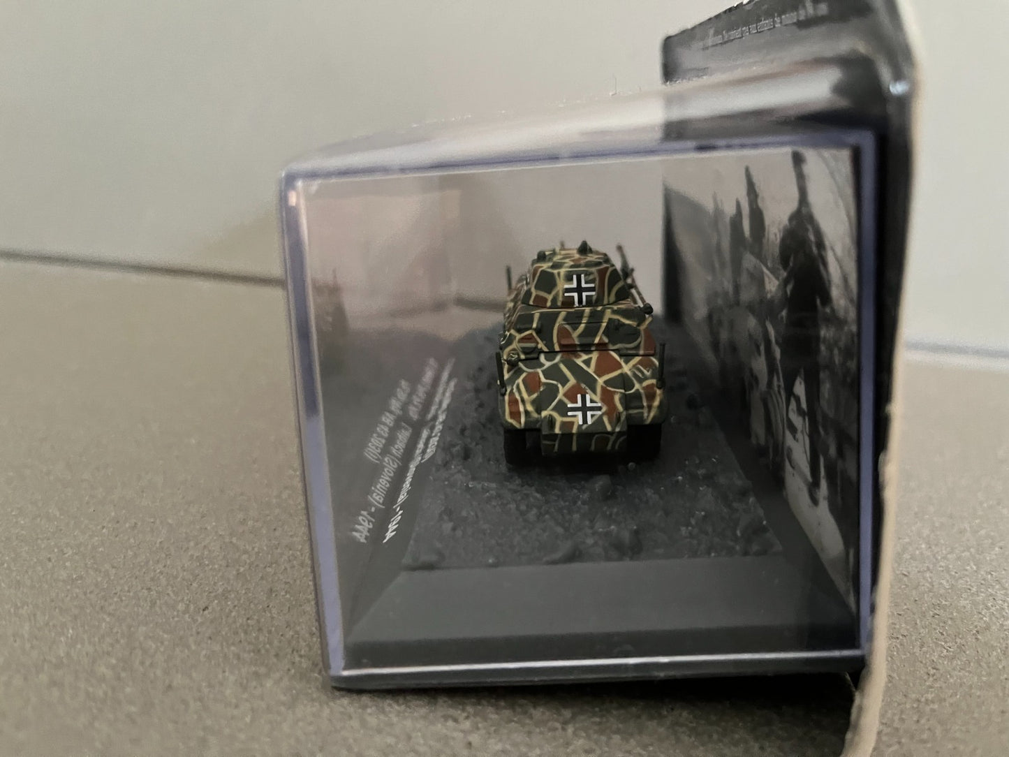 Miniature Militaire Char Tank Blindé Pz.Sp.Wg. AB 43 203 1944 Altaya au 1/72