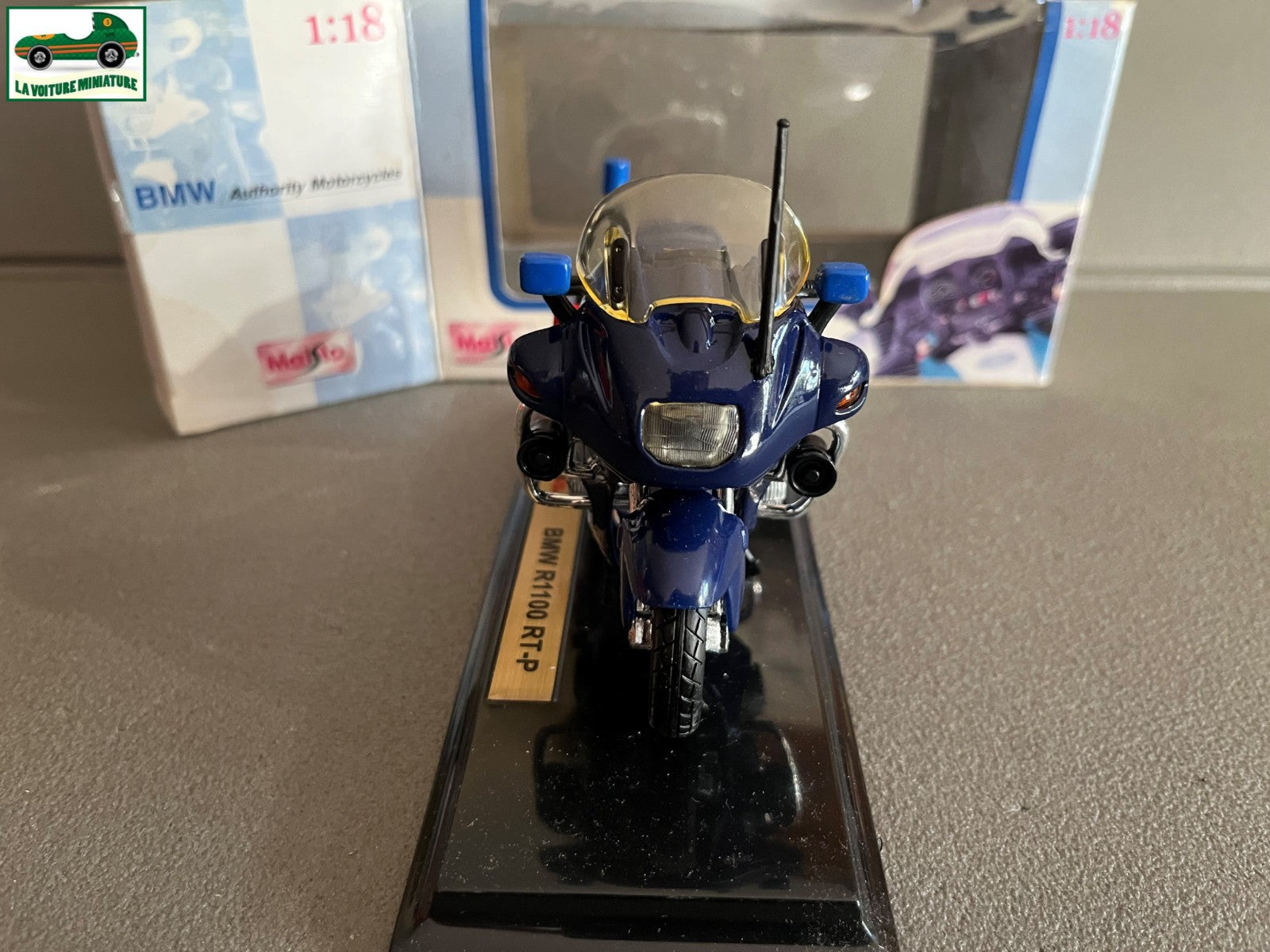 Moto miniature BMW R1100 RT-P Maisto Gendarmerie au 1/18