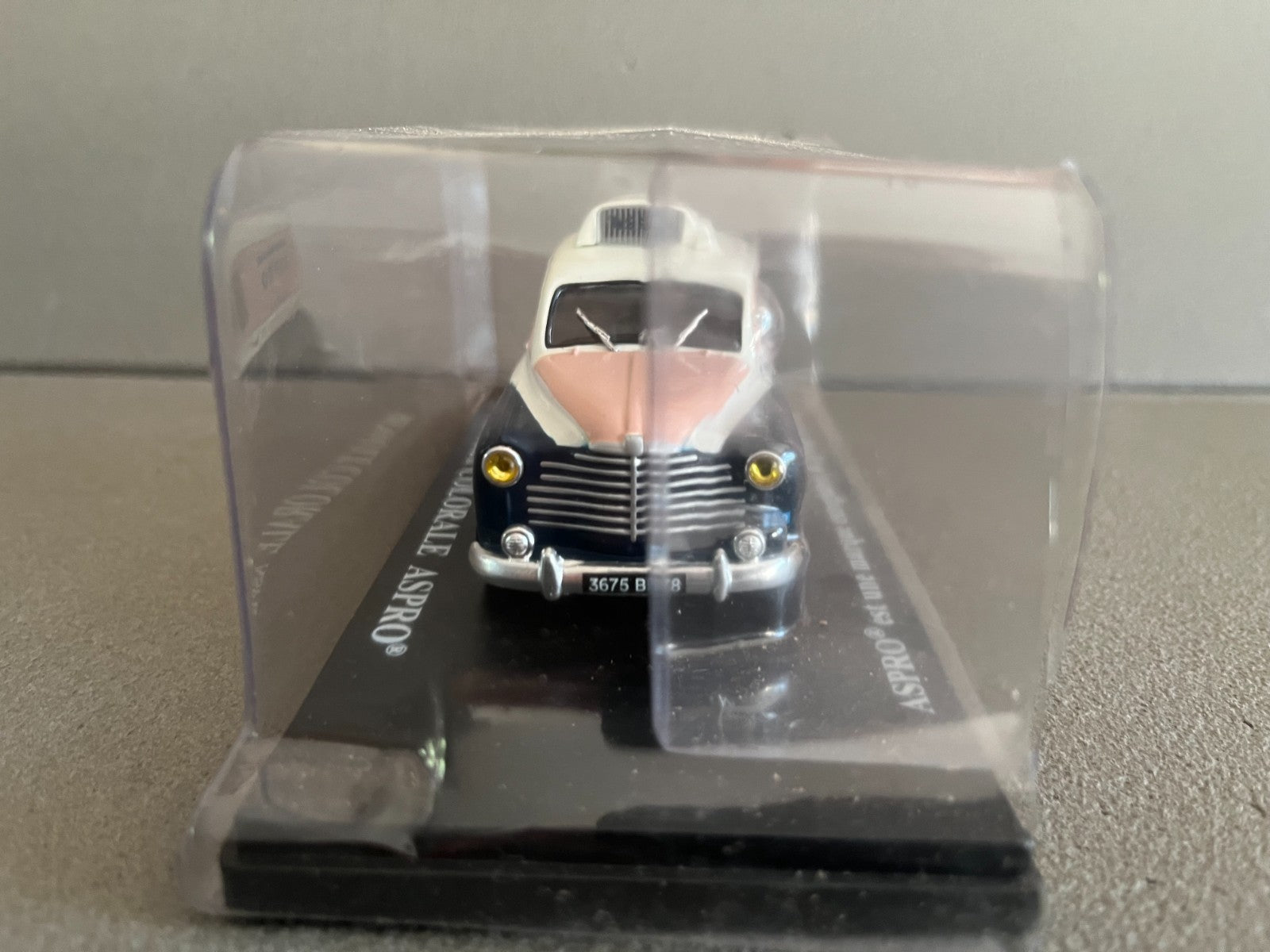 Voiture miniature Renault Colorale Aspro Auto Plus Hachette 1/43