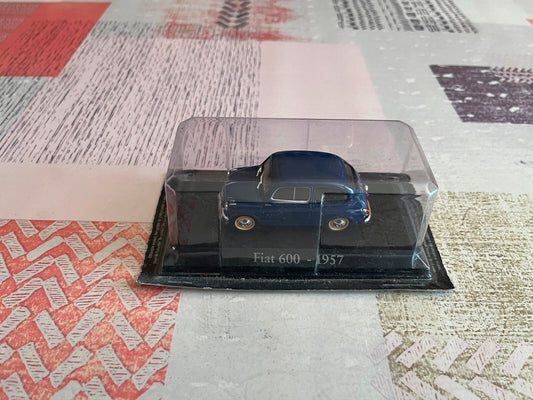 Voiture Miniature Fiat 600 1957 au 1/43