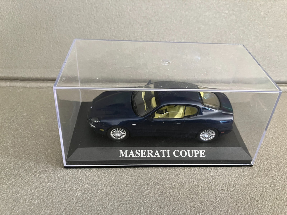 Voiture Miniature Maserati Coupé au 1/43