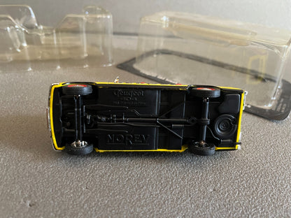 Voiture Miniature Peugeot 404 Berger Tour de France 1966 Norev Vélo au 1/43