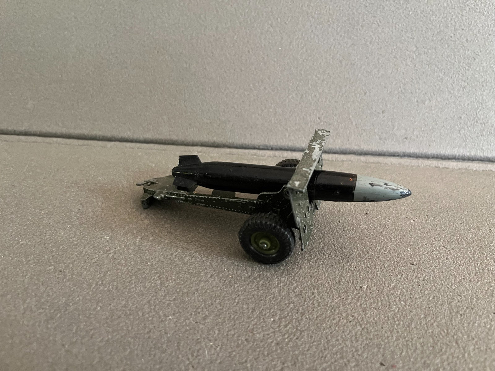 Ancienne Miniature Militaire Canon Crescent Toys England Epave