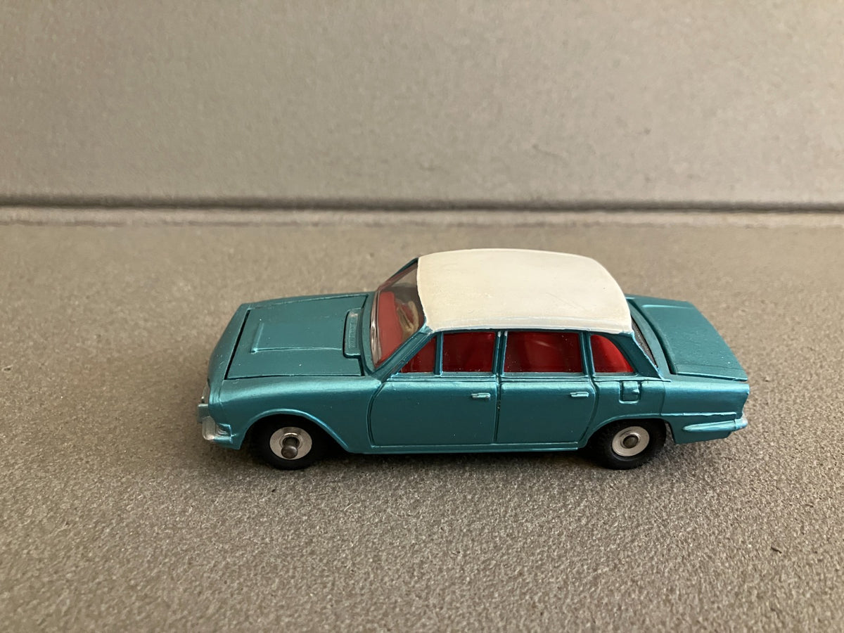 Ancienne Voiture Miniature Triumph 2000 135 Meccano England Dinky Toys 1/43
