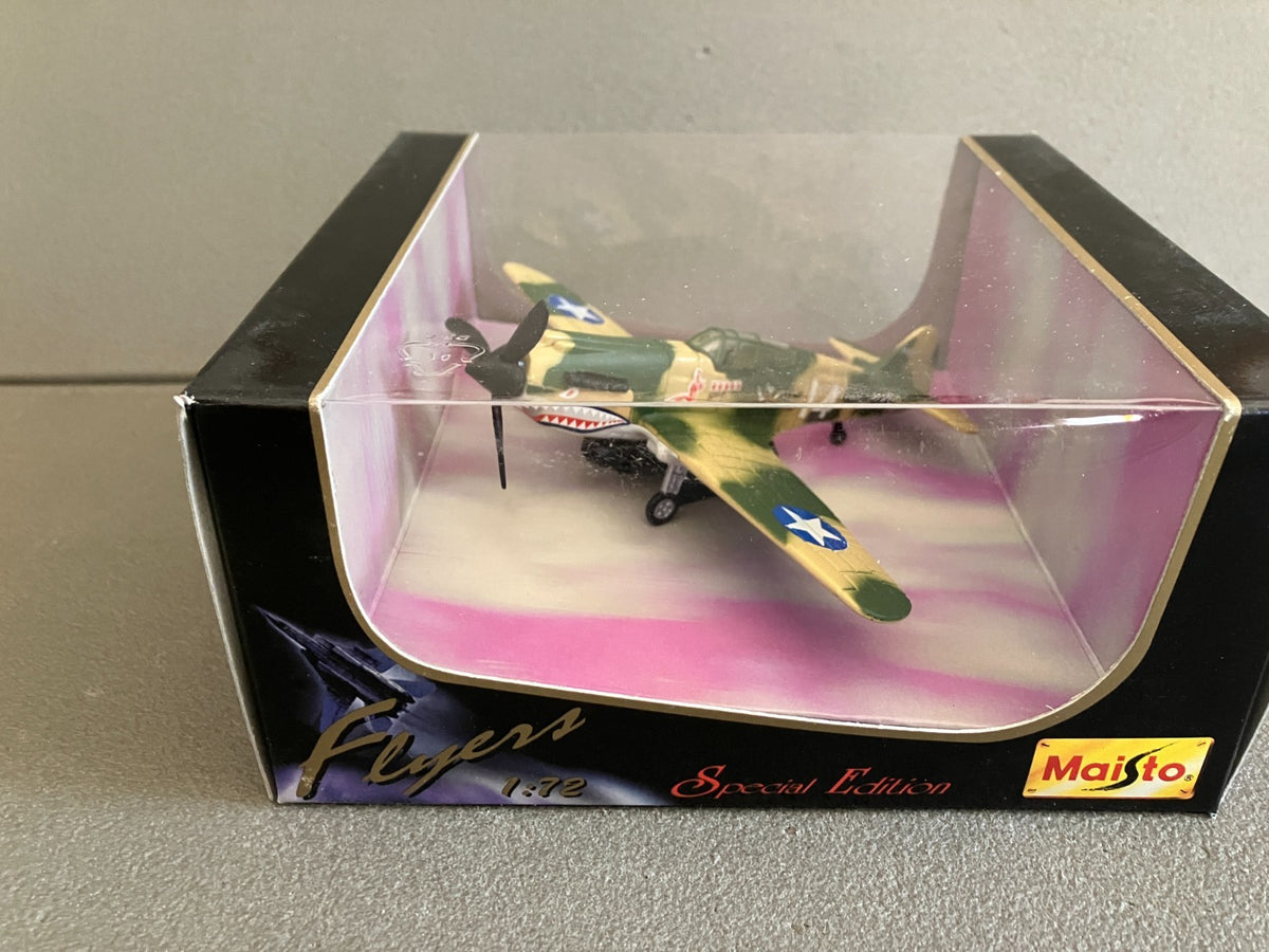 Avion miniature Militaire WWII Maisto Flyers 1/72
