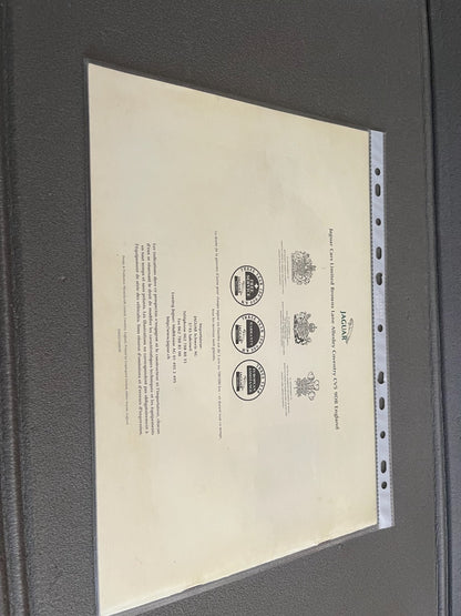 Ancien Dépliant Brochure Documentation Automobile Jaguar Daimler Range 1999