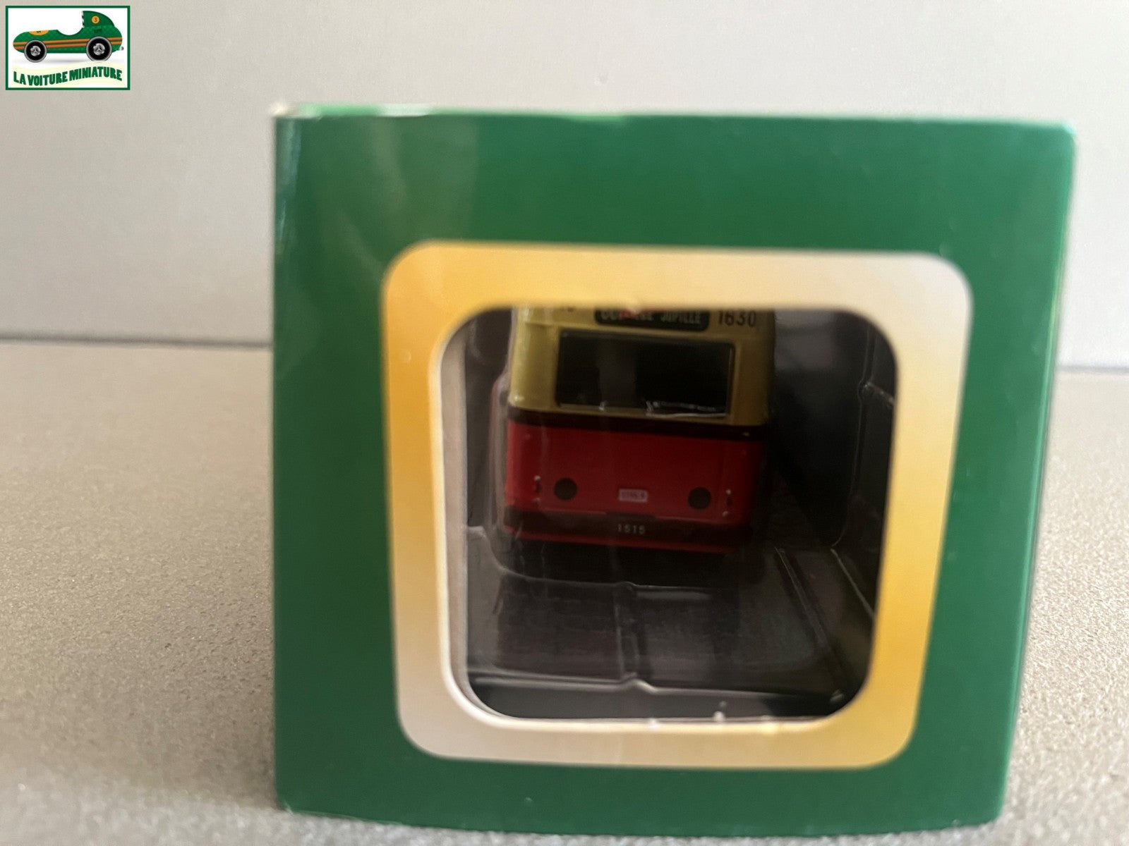 Voiture miniature Brossel Jonckheere 1957 Autobus Bus Collection Atlas 1/72
