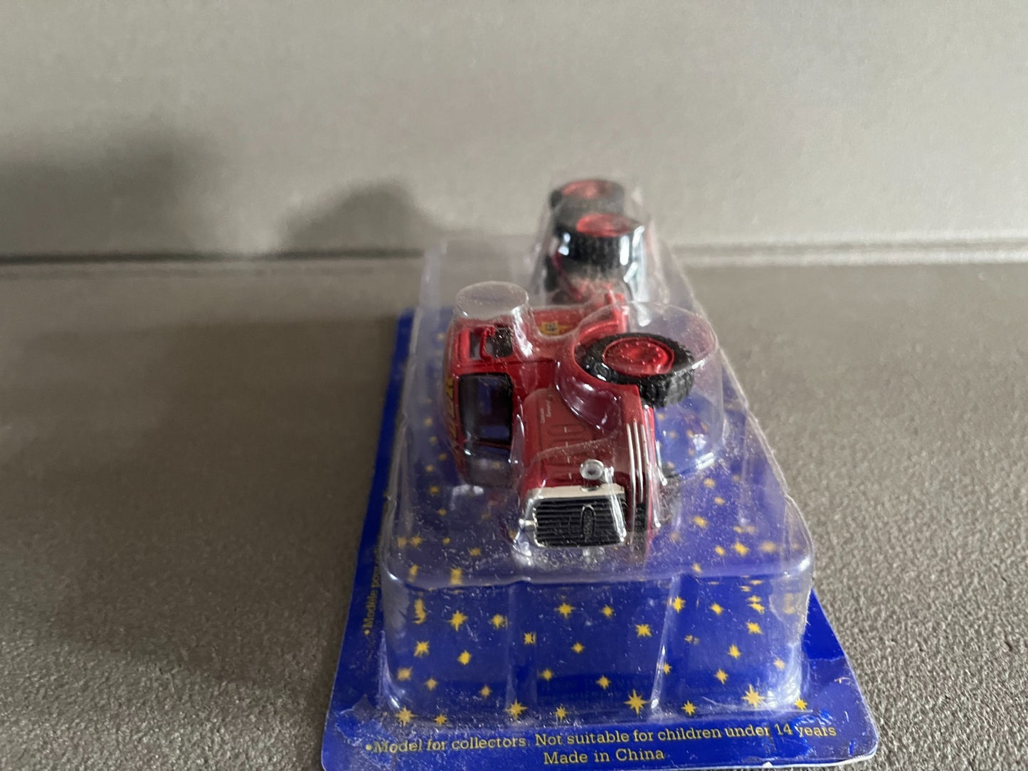 Voiture Miniature Tracteur Bernard 150MB N°25 Cirque Pinder Altaya 1/64