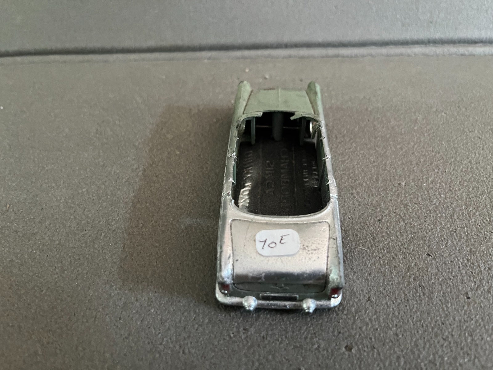 Ancienne Miniature Voiture Simca Chambord Dinky Toys Meccano France Epave