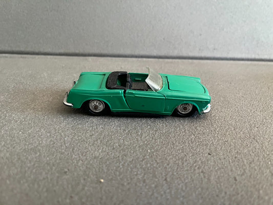 Ancienne Voiture Miniature Fiat 1500 Cabriolet Norev Plastique France Epave