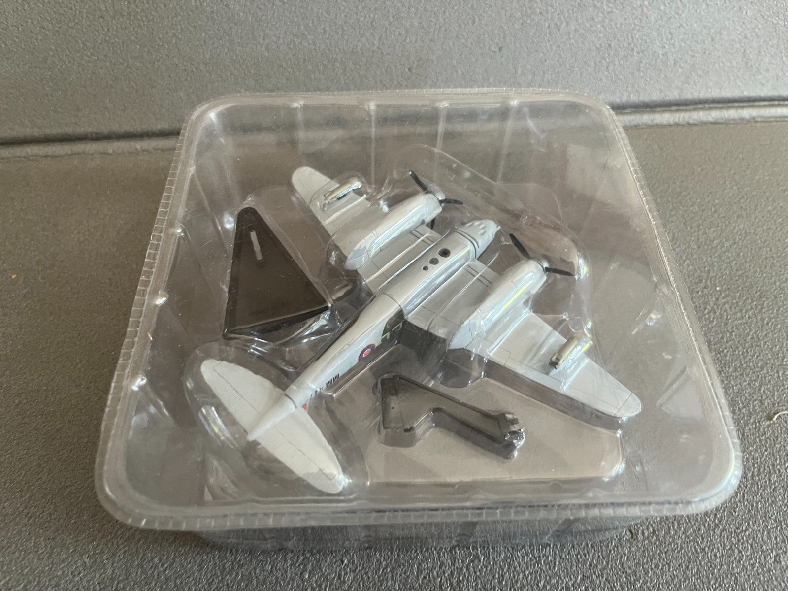 Avion miniature Militaire 2e Guerre Mosquito FB MK VI Delprado 1/100