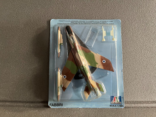 Avion miniature Militaire Super Mystere Fabbri Italeri 1/100