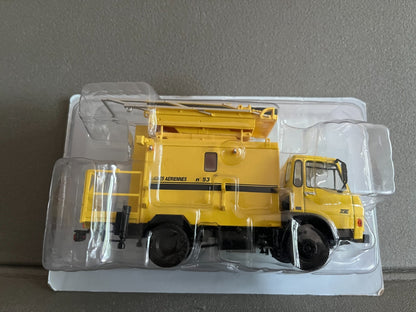 Voiture miniature Camion Berliet 620 KB Lignes Aeriennes Hachette 1/43