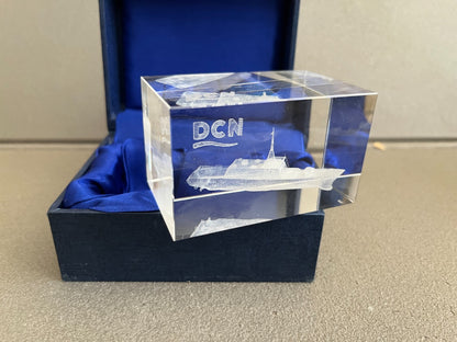 Rare Presse Papier Verre Bateau Navire Guerre Marine Collection Militaire DCN