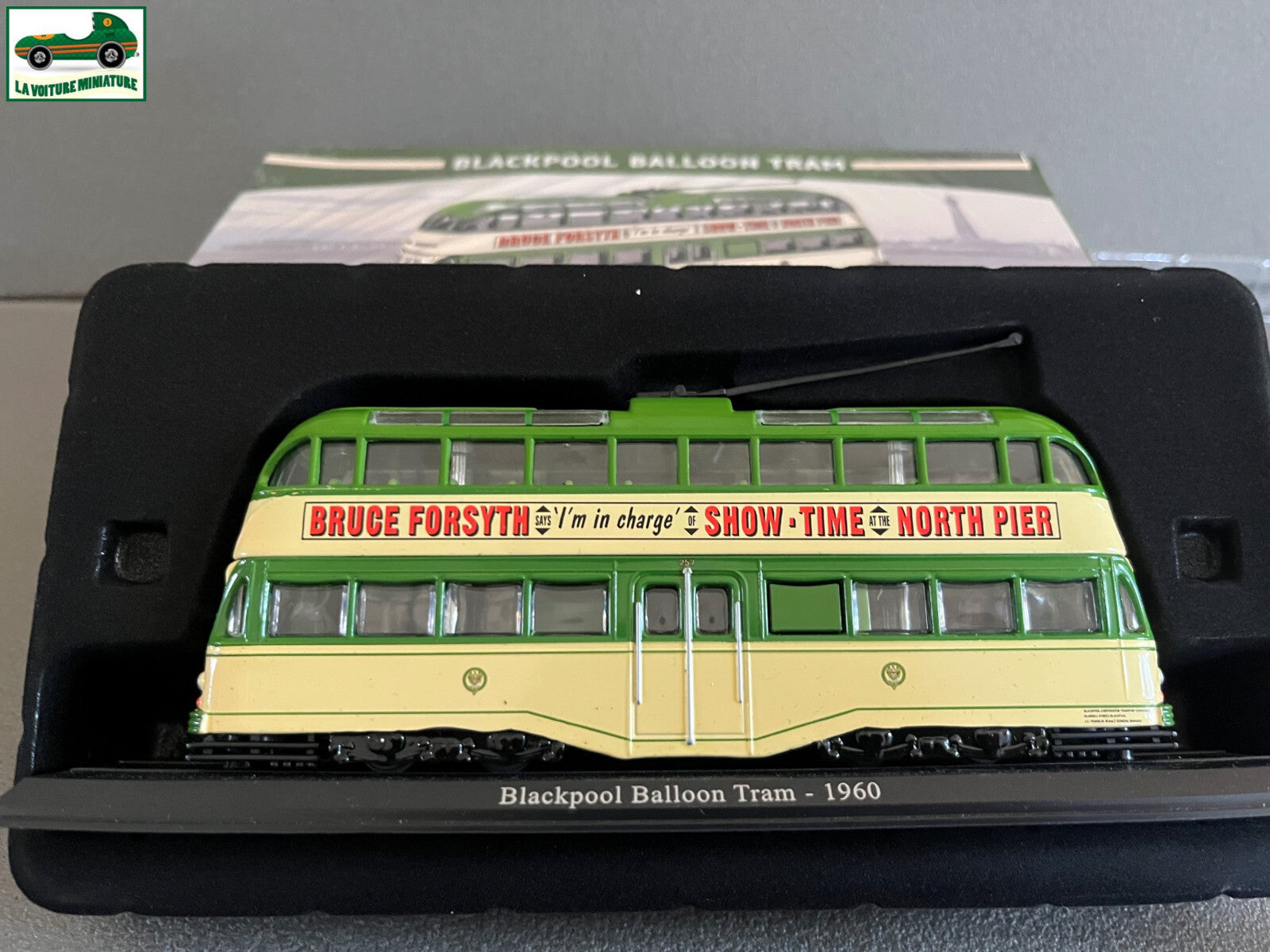 Voiture Miniature Tramway Blackpool Balloon Tram 1960 Ixo Atlas au 1/76