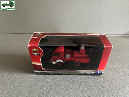 Voiture Miniature Camion 150117 Renault 4x4 1er Secours Pompiers Solido au 1/50