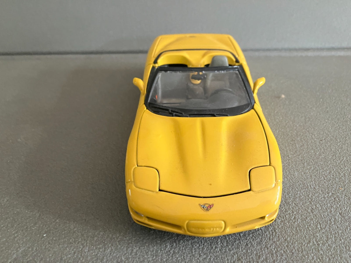 Voiture Miniature Chevrolet Corvette 1997 Burago Italy au 1/24