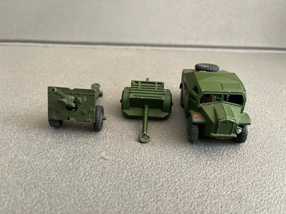 Ancienne Voiture miniature Militaire Field Artillery Tractor Dinky Toys 688 UK