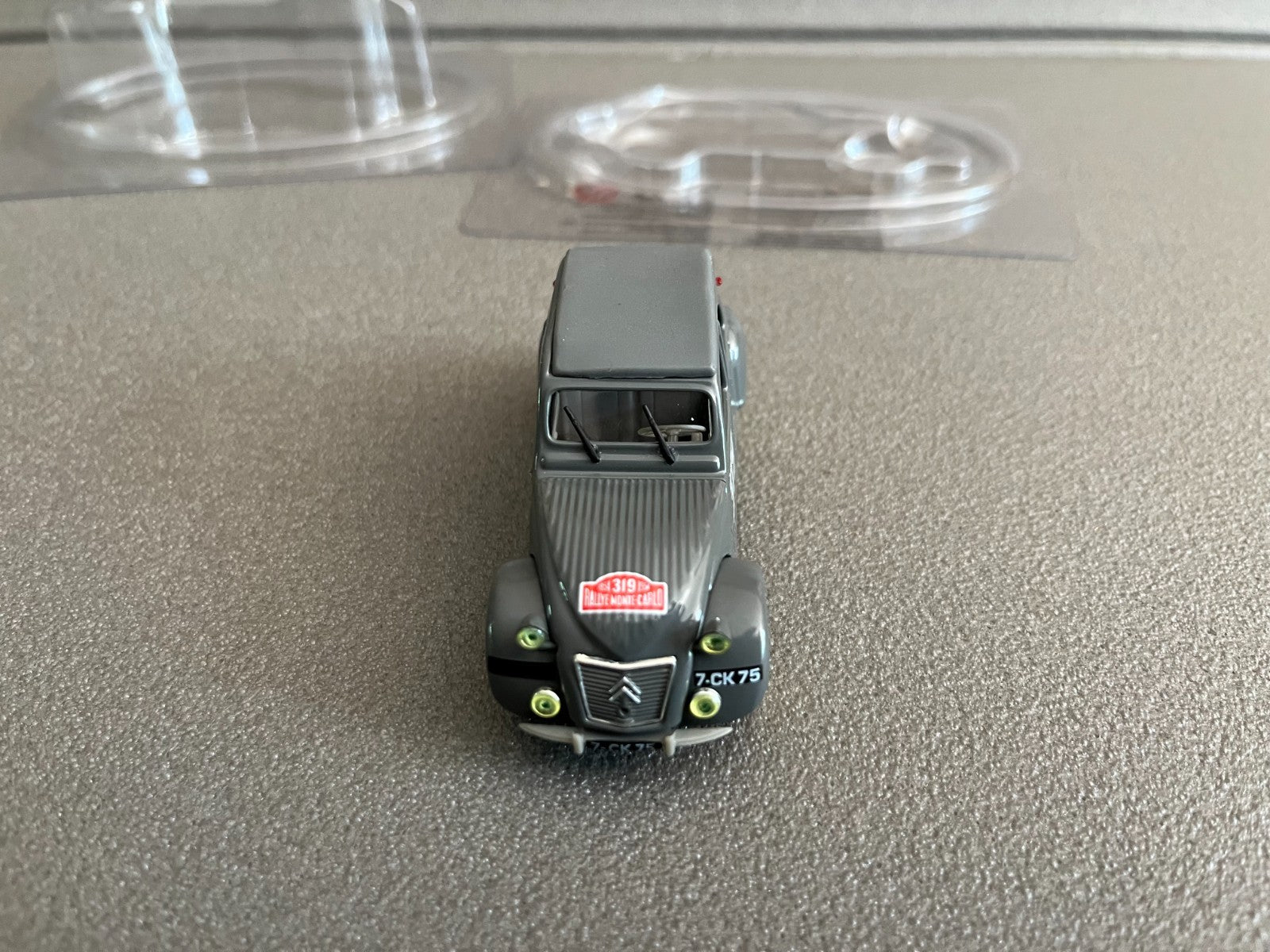 Voiture Miniature Citroen 2CV Rallye Monte Carlo Norev au 1/43